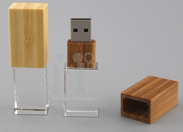 3D crystal USB flash drive <br> ŪǤʵ3Ե Ūͧʧ 