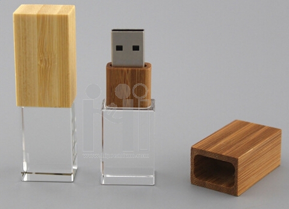 3D crystal USB flash drive <br> แฟลชไดร์ฟไม้สลับแก้วคริสตัลใส3มิติ แฟลชไดร์ฟเรืองแสงเลือกสีของแสงได้ , แฟลชไดร์ฟ ไม้,usb ไม้,flash drive ไม้,แฟลชไดร์ฟไม้,wood flash drive,แฟลชไดร์ฟ แก้วคริสตัลผ้า,แฟลชไดร์ฟ คริสตัล